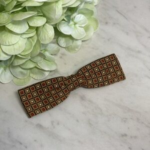 Royal Vintage Clip On Bow Tie